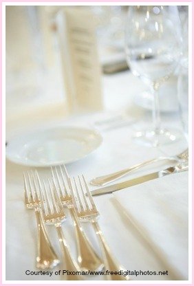 elegant table setting for an elegant dinner party 