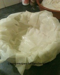 Prepare Filo Pastry For The delicate Pumpkin Pie